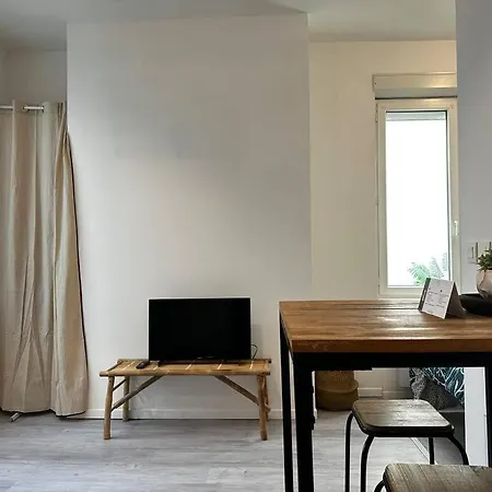 Hyper Centre Au Coeur De * 利布尔讷