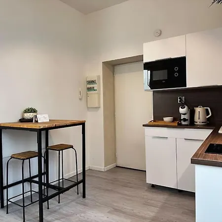 Hyper Centre Au Coeur De 利布尔讷